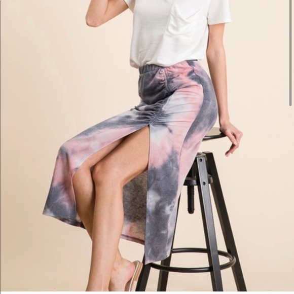 New!clearance Tie Dye fitted Slit midi skirt - Picture 3 of 7
